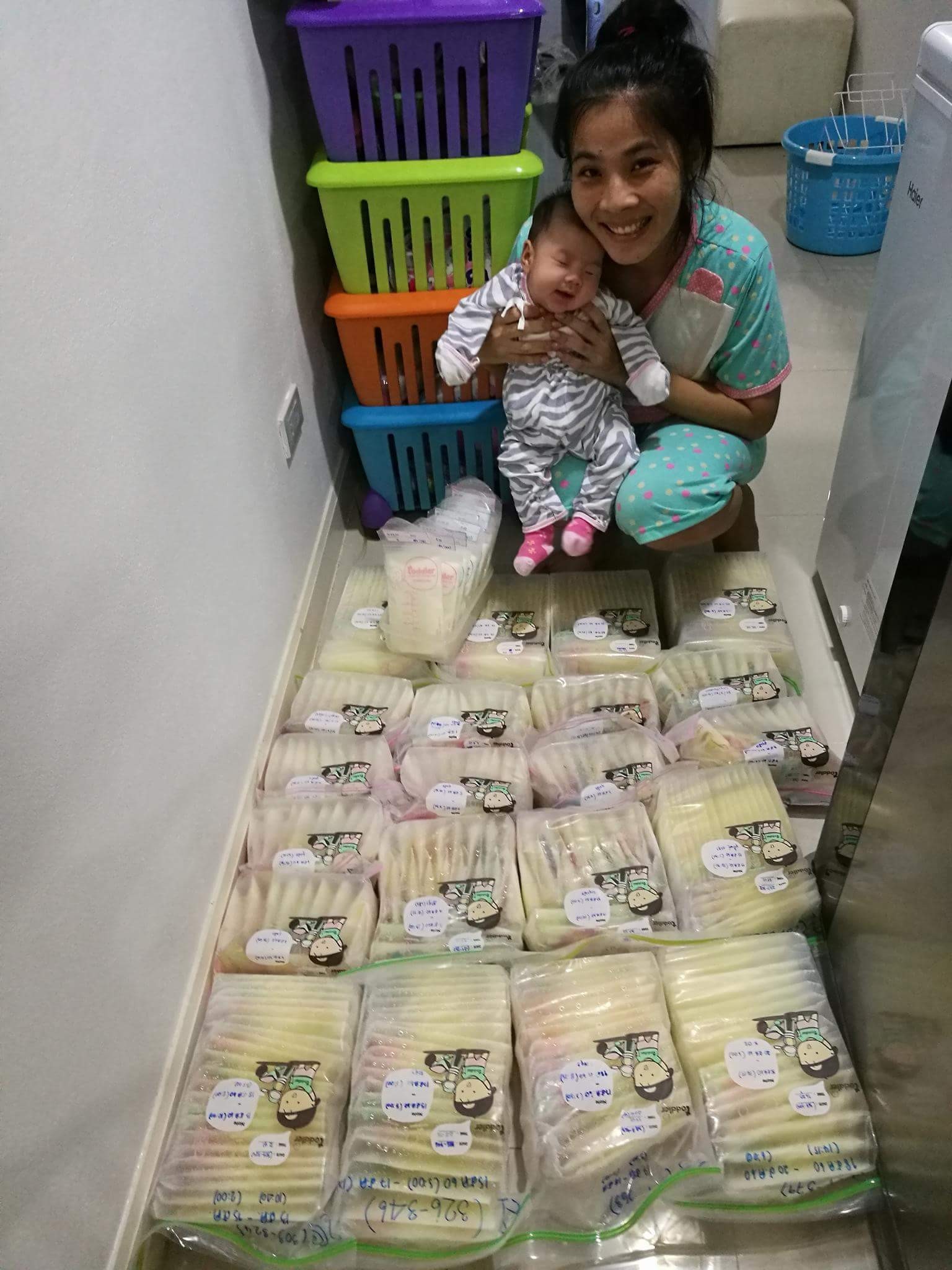 รีวิวภาพสต็อกน้ำนมแม่ Toddler